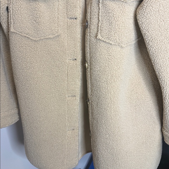 3/4 length shacket - Picture 3 of 5